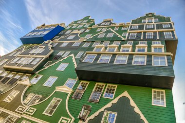 Zaandam, Hollanda. Ocak 2021. Zaandam, Hollanda 'da modern mimari.