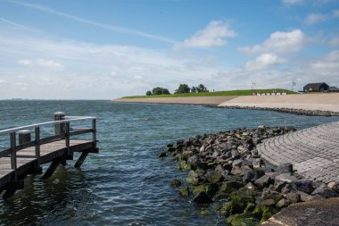 Oudeschild, Texel, Hollanda. 13 Ağustos 2021. Oudeschild limanının liman başkanı, Texel.