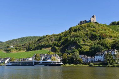 Bernkastel-Kues, Germany. September 23, 2025. Burg Landshut along the Moselle near Bernkastel-Kues. High quality photo