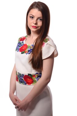 Ulusal elbiseli güzel kız