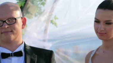 Damat ve geline düğün töreni