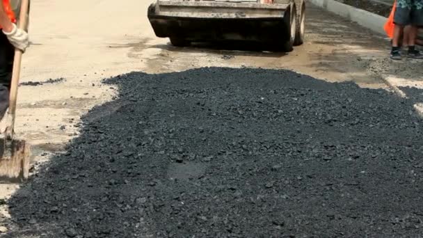 Techniek voor het leggen van asfalt — Stockvideo