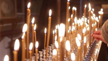 Dini bayram Ester. Ses