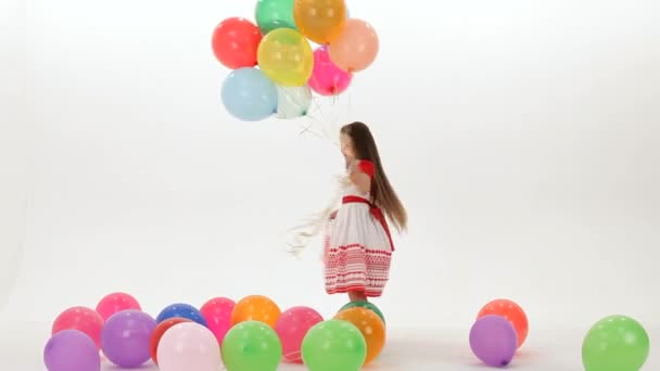 Tanz mit Luftballons — Stockvideo