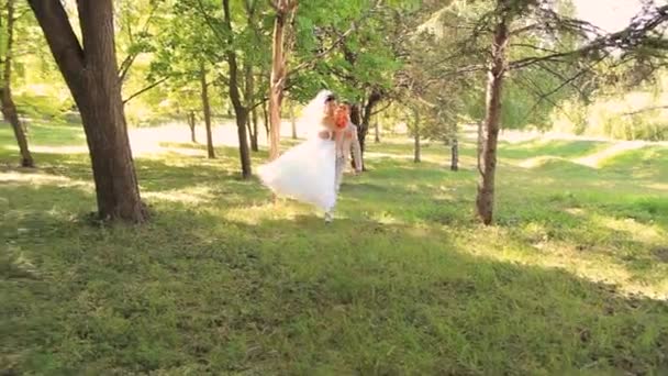 Romance de mariage — Video