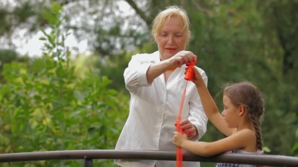 Glückliche Familie — Stockvideo