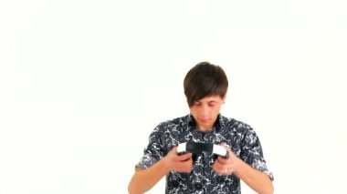 Genç adam dans kulaklık