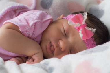 Sofia adında yeni doğmuş bir yeğen.