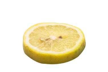 Üst görünüm limon dilimi beyaz arkaplanda izole
