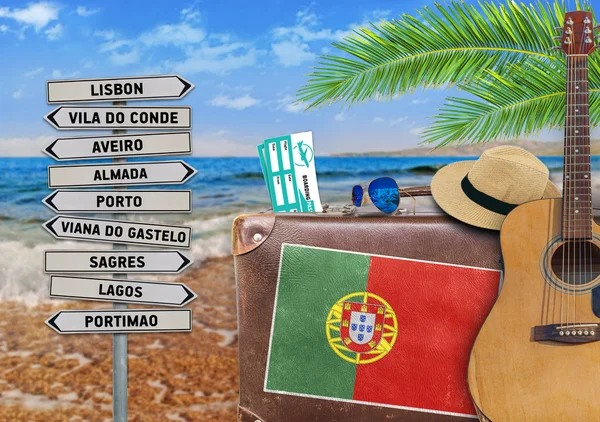 Concept of summer traveling with old suitcase and Portugal — Stock Photo, Image