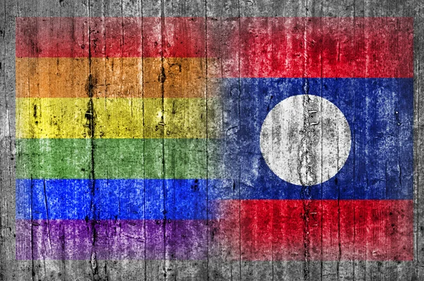 Прапор ЛГБТ і Лаосом на бетонну стіну — стокове фото