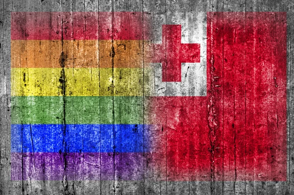 HBT och Tonga flagga på betongvägg — Stockfoto