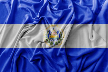 Sallanan El Salvador bayrak karıştırdı