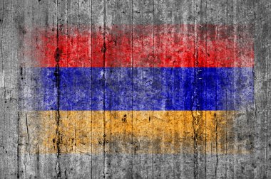 Arka plan doku gri üzerine beton boyalı Ermenistan bayrağı