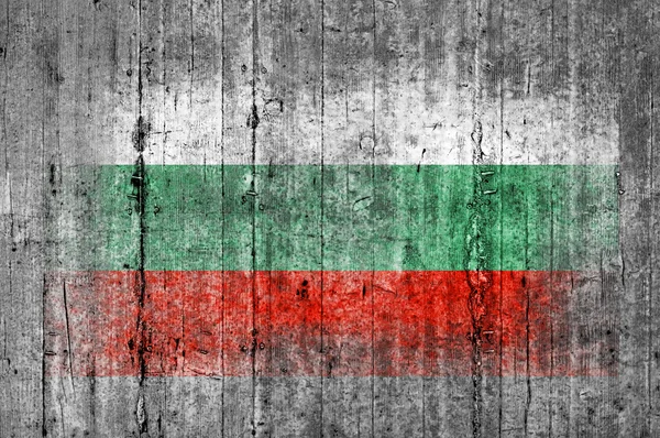 Bulgarien flaggan målad på bakgrunden konsistens grå betong — Stockfoto