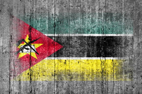 Mosambik Flagge auf Hintergrund Textur grauen Beton gemalt — Stockfoto