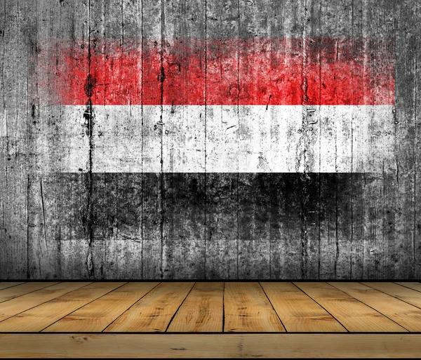 也门国旗画在背景纹理灰色混凝土与木地板 — 图库照片