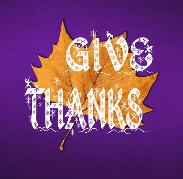 Word Give Gracias escrito en hoja marrón —  Fotos de Stock