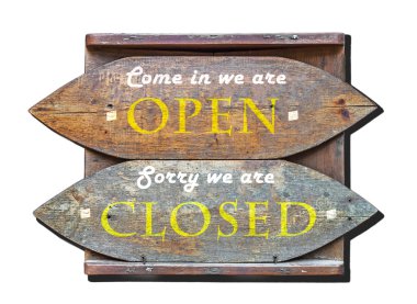 Ahşap işaretler - açık sarı ve beyaz izole kapalı