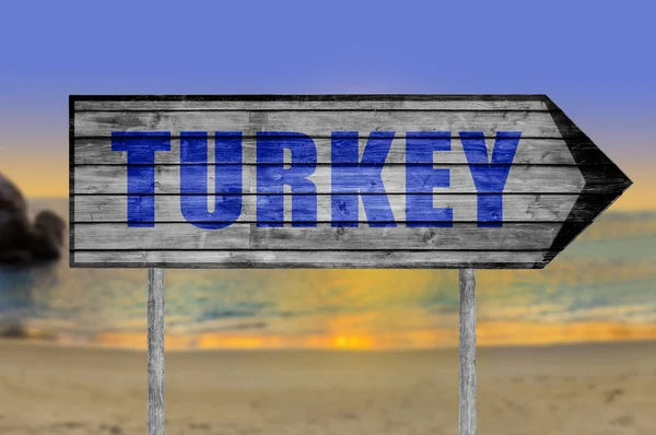 Turquie panneau en bois avec fond de plage — Photo