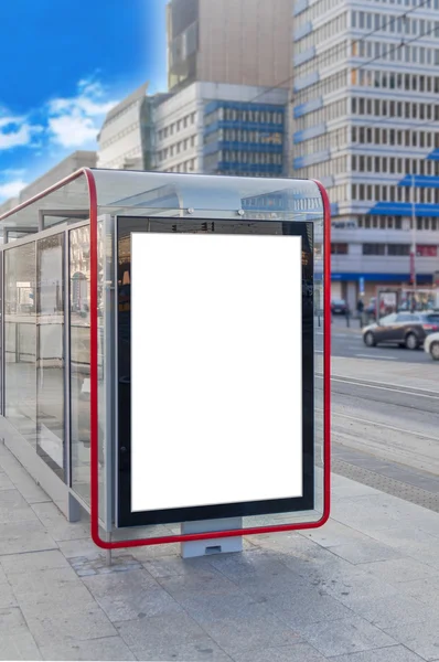 Leeg reclamebord buitenshuis, in een openbare plaats straat zone — Stockfoto