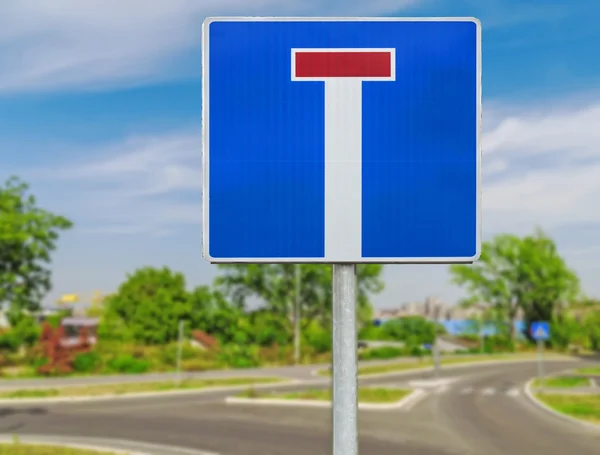 Dead end street traffic sign on road background — Stock Photo, Image