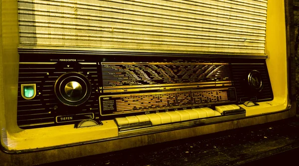 Antique Radio Wooden Furniture — Stock Photo, Image