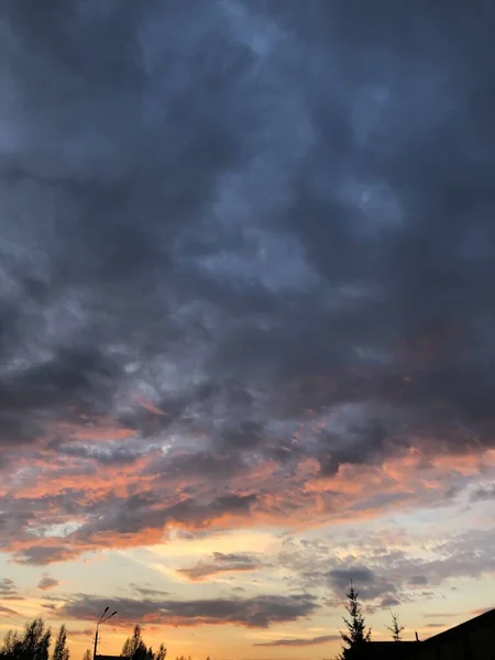 夕阳的天空 美丽的天空 — 图库照片