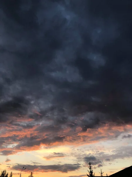 夕阳的天空 美丽的天空 — 图库照片