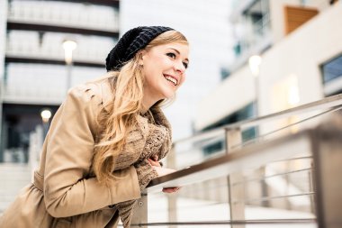 busineswoman out of a financial district