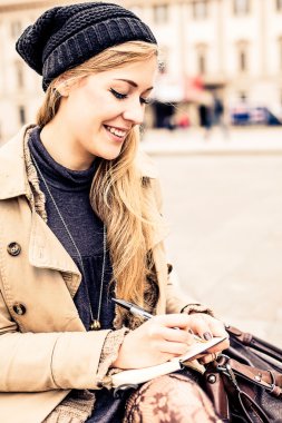 kadın yazılı günlüğü