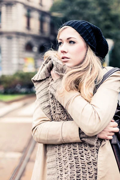 Woman waiting for the tram — Stock Photo, Image