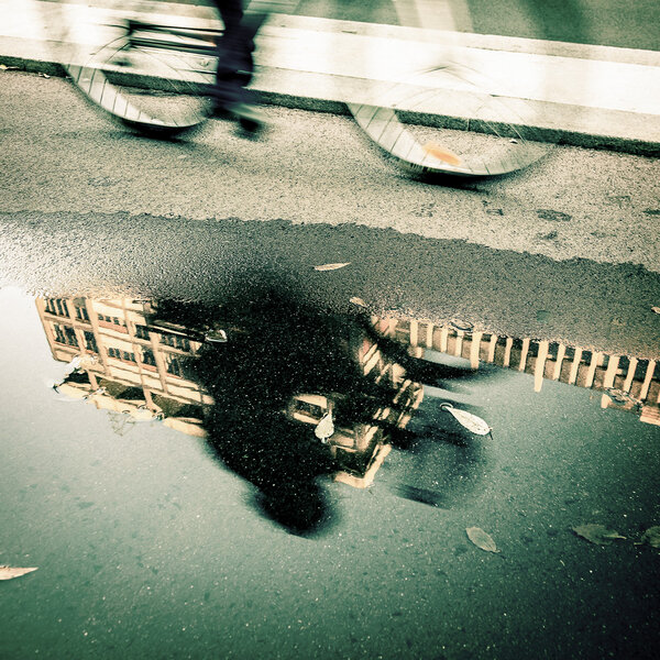 Bicycle lane after a rain — Stock Photo, Image