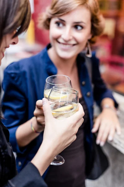 Women drinking an aperitif — Stock Photo, Image