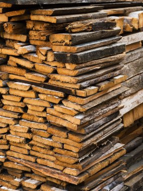 yığılmış yakacak odun