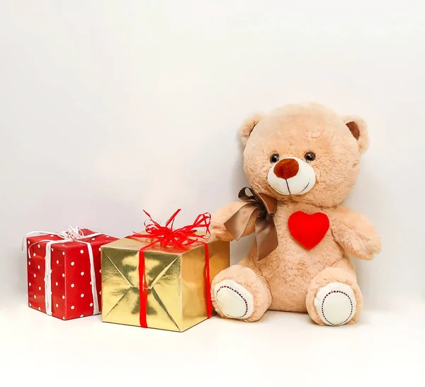 Plush Teddy Bear Soft Fabric Heart Bow Surrounded Two Boxes — Stock Photo, Image