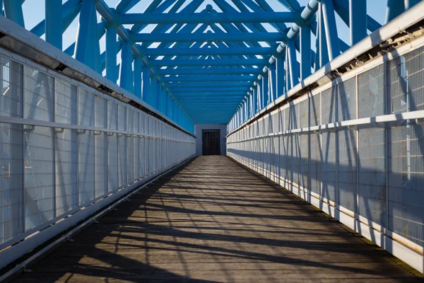 Metalic bridge crossing — Stock Photo, Image