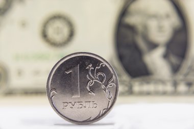 Dolar karşısında Rublesi