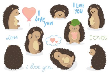 Düz bir tarzda şirin kirpiler. Farklı pozlardaki güzel kirpiler beyaz arka planda izole edilmiş. Grafikler, baskılar, afişler, çıkartmalar ve kartpostallar için olabilir.