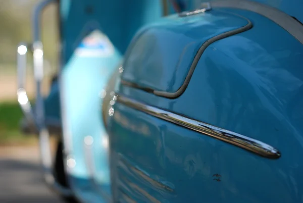 The blue vespa stand alone — Stock Photo, Image