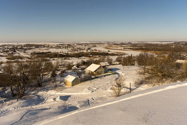 Şehrin Dışında Dondurucu Bir Kış Sabahı — Stok fotoğraf