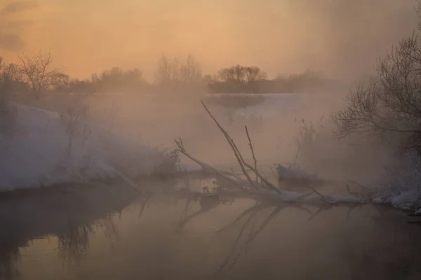 Frosty Vintermorgon Utanför Staden Efter Ett Snöfall — Stockfoto