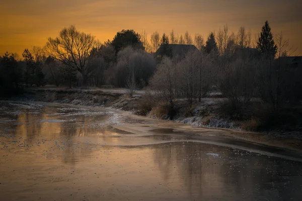 Gelida Mattina Inverno Fuori Città Dopo Una Nevicata — Foto Stock