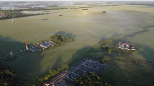 Een Heerlijke Zomerochtend Buiten Stad — Stockvideo