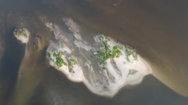 Şehir manzarasının dışında güzel bir yaz sabahı