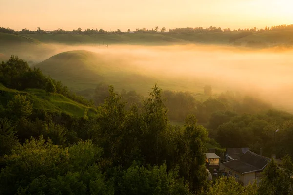 Une Belle Matinée Brumeuse Dehors Ville — Photo