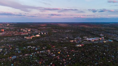 Şehir dışında harika bir yaz sabahı