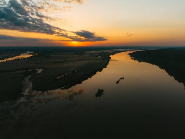 Şehir üzerinde harika bir gün.