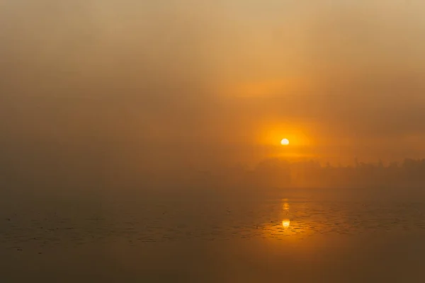 Foggy Manhã Verão Fora Vista Superior Cidade — Fotografia de Stock