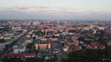 Şehir manzarası dışında güzel bir sabah